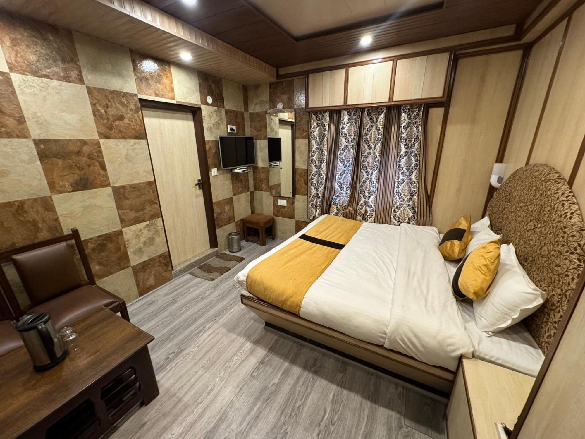 Hotel Victory ชิมลา ภายนอก รูปภาพ